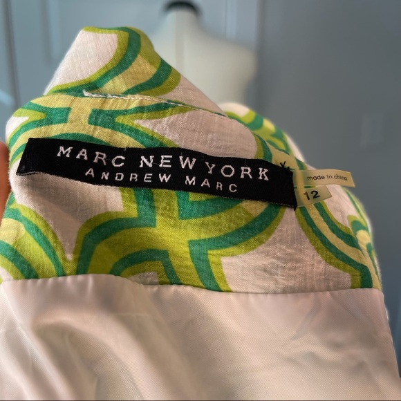 Marc New York Andrew Mark Cap Sleeve Shift Dress with Green Trefoil Design Sz 12 - Picture 6 of 7